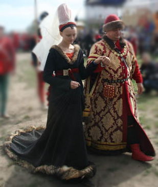 Traditional clothing of nobility in Kievan Rus'