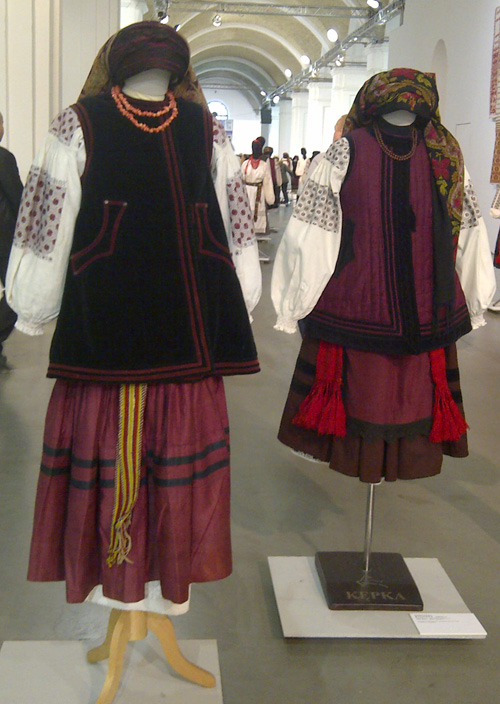 Traditional Ukrainian female costumes 19th - early 20th century
