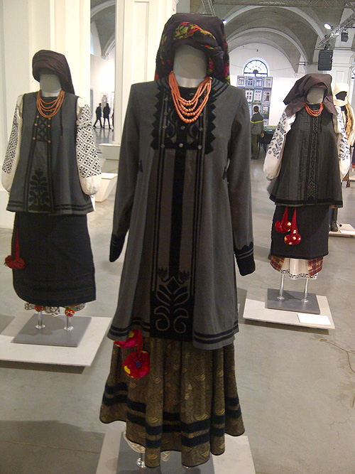 Ukrainian traditional female outfits 19th - early 20th century