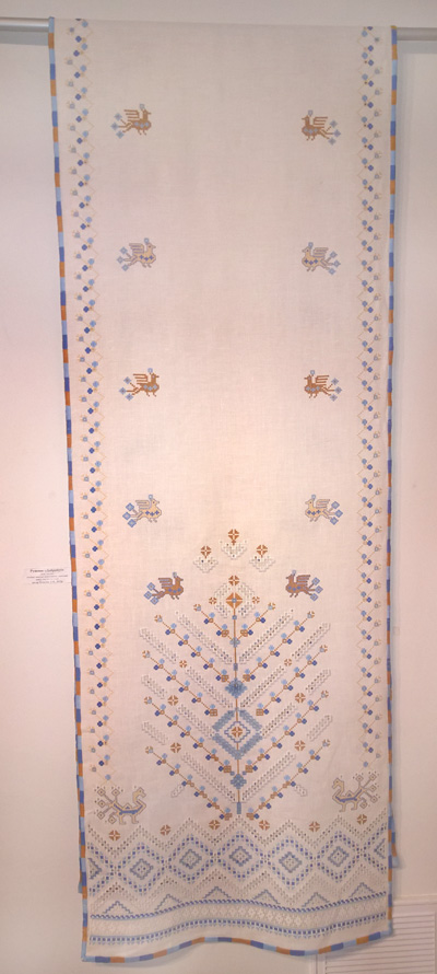 Embroidered ceremonial towel from Poltava region of Ukraine
