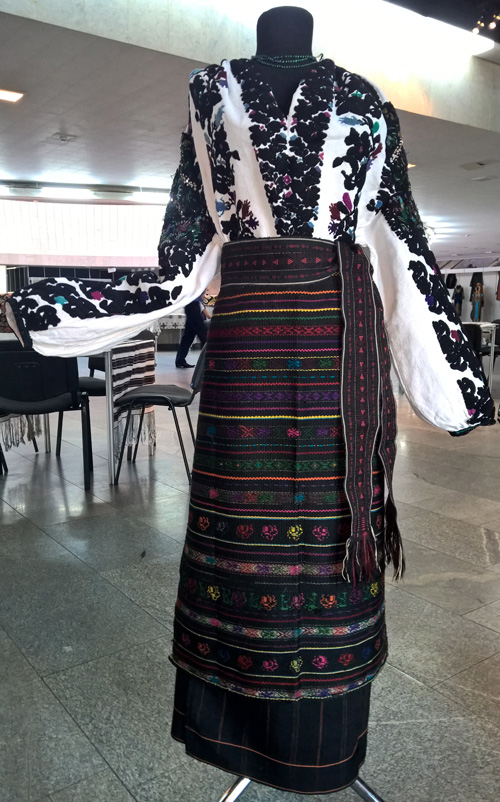 Traditional female attire of Borshchiv area (Ternopil region, Western part of Ukraine)