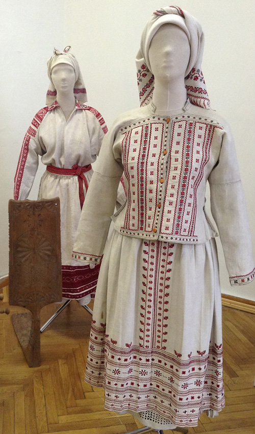 Women's festive costumes from Volyn region late 19th century – early 20th century