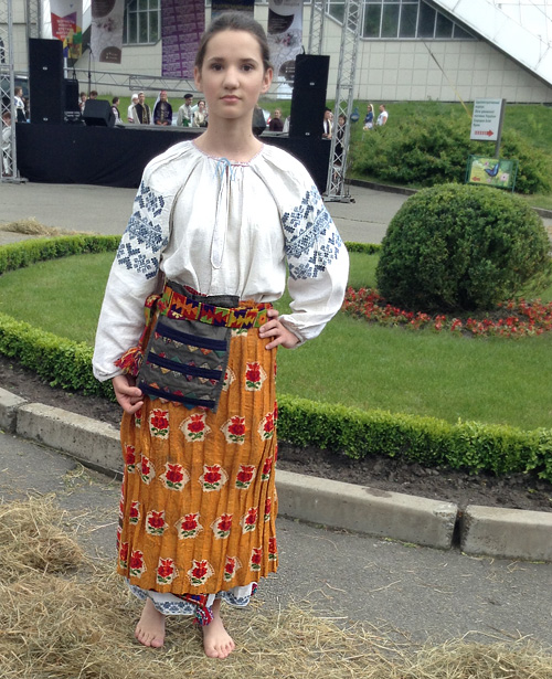 Women’s costume of unmarried girl from Hadiach district Poltava region of Ukraine