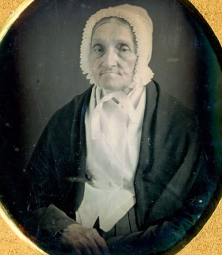 Old photos of adorable European elderly women born in 1700s