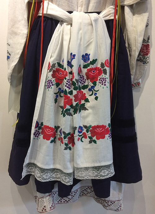 Vintage bride’s costume from Poltava region (central Ukraine), late 19th – early 20th century