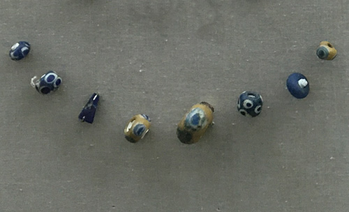 Glass beads from Central Ukraine, the 5th-3rd century B.C