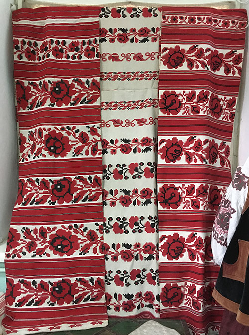 hand-woven ceremonial towels from northern Ukraine