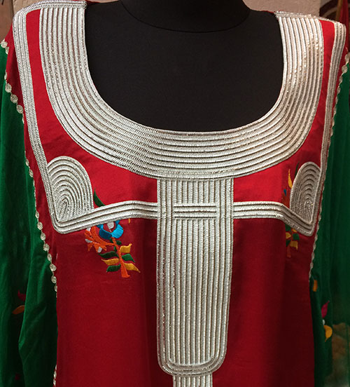 Lovely silver talli embroidery on Emirati clothing