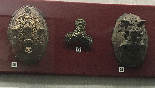 original Scandinavian tortoise fibulae and one triangular fibula