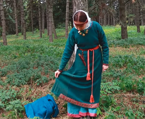 How wealthy women dressed in Kyivan Rus’ in late 10th century