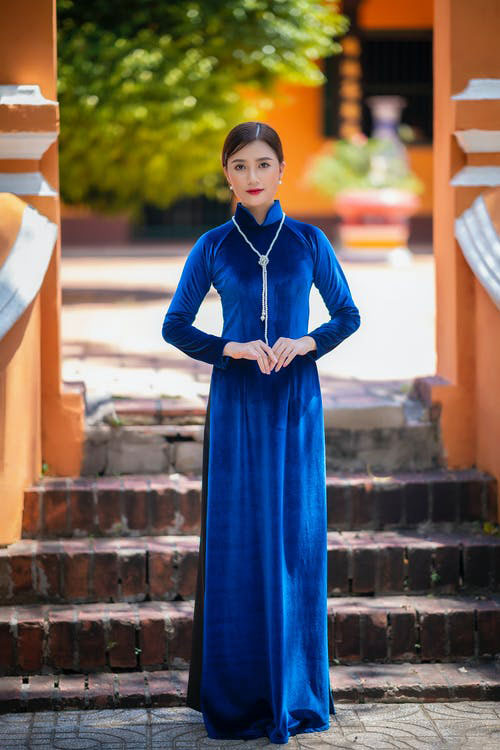 Modern-Ao-Dai3.jpg