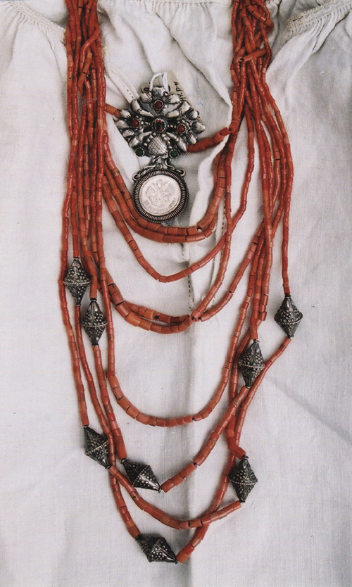 Coral-necklace.jpg