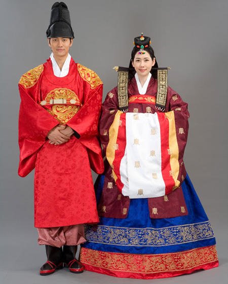 Korean traditional wedding dress