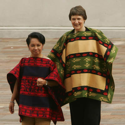 Women in chamanto – traditional Chilean clothing