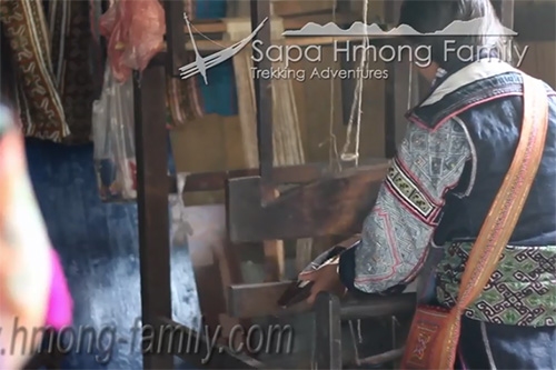 Hmong clothing3