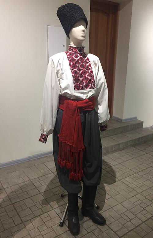 Male clothing from Chernihiv region of Ukraine late 19th – early 20th century