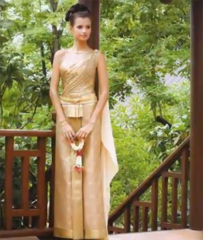 Chut Thai Prayook Dress