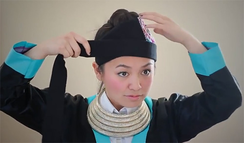Hmong headdress4