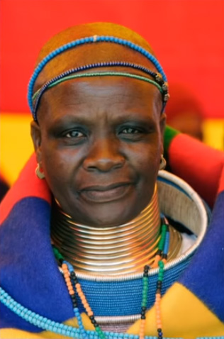 women of Ndebele tribe