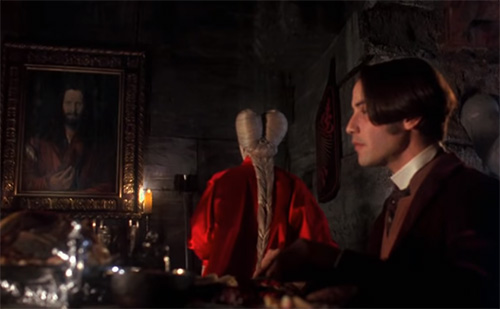 Stage costumes in Bram Stoker's Dracula movie