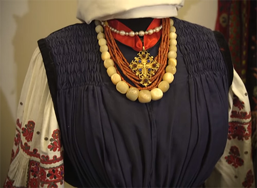 Jewelry set from Ukraine Roksolyana Shymchuk Ethno-gallery