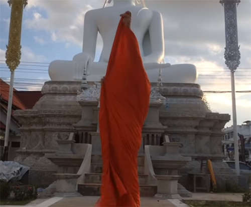 Thai monk5