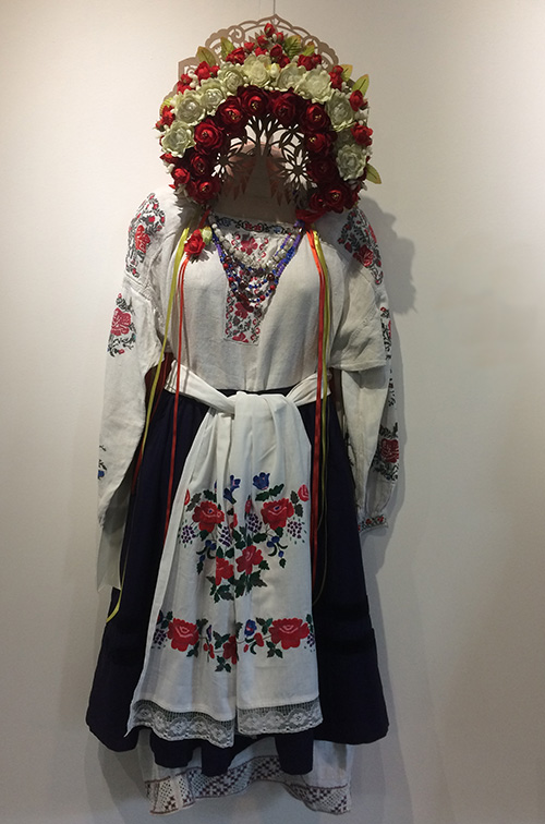 Vintage bride’s costume from Poltava region (central Ukraine), late 19th – early 20th century