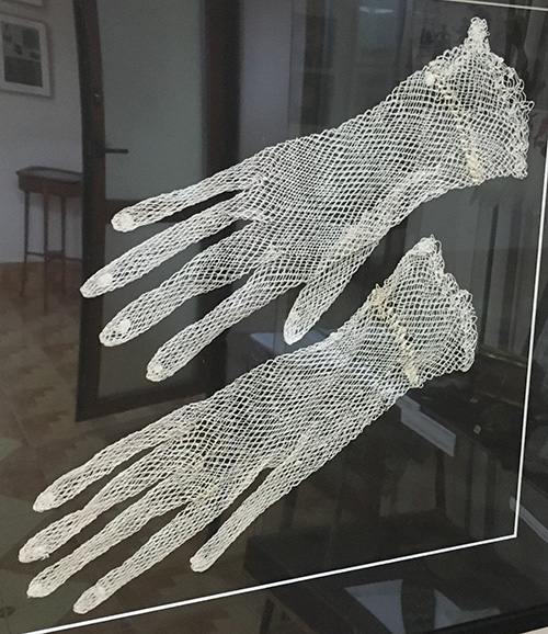 Crocheted gloves 19th century
