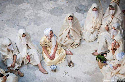 Tunisian traditional headscarf sefseri
