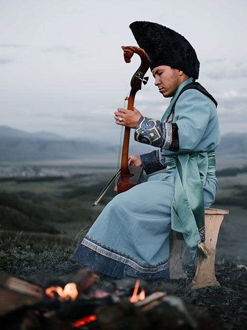 Tibetan modern men's chuba coat