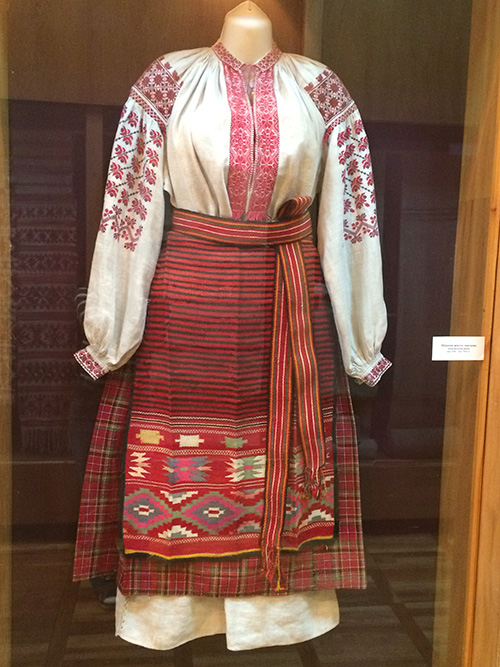 woven apron from Northern Ukraine end of 19th – beginning of 20th century