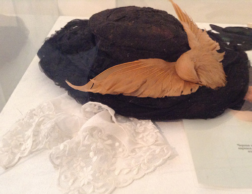 Vintage women’s hat from Czechia 1895-1900 decorated with large stuffed bird