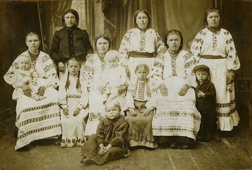 Ukrainian family members in folk costumes from Zhytomyr region northern Ukraine 1912