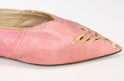fashionable kid shoes from the 1810s