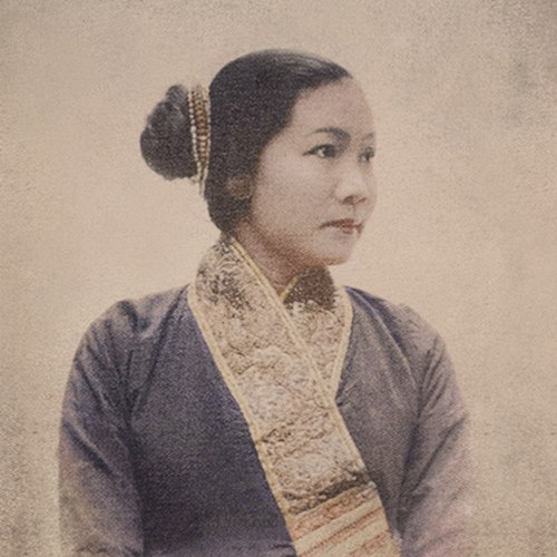 Princess Khamla Khammao of Kingdom of Laos wearing a traditional suea pat