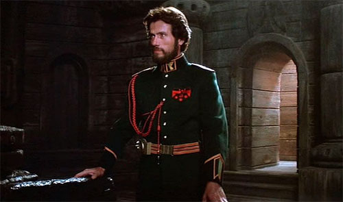 Comparison of House Atreides military uniforms from Dune 2021 and Dune 1984