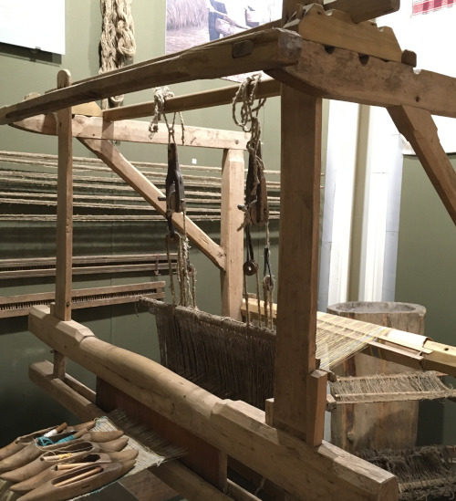 Extravagant 100-year-old spinning and weaving tools from central Ukraine