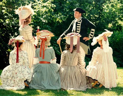 Garments of Canadian new settlers from the 18th century