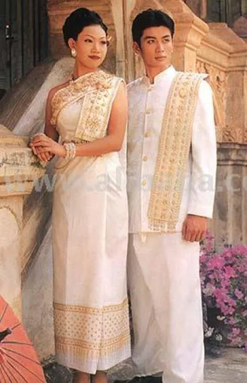 Thai traditional wedding dress