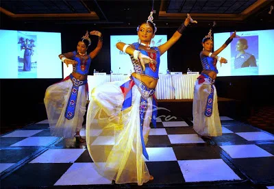 Sri Lankan dancers in folk costumes