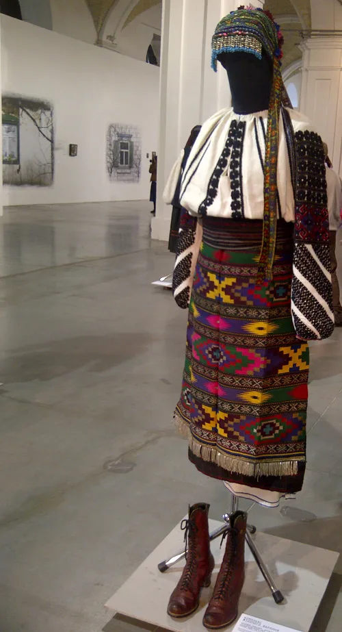 Traditional Ukrainian women's attire 19th - early 20th century