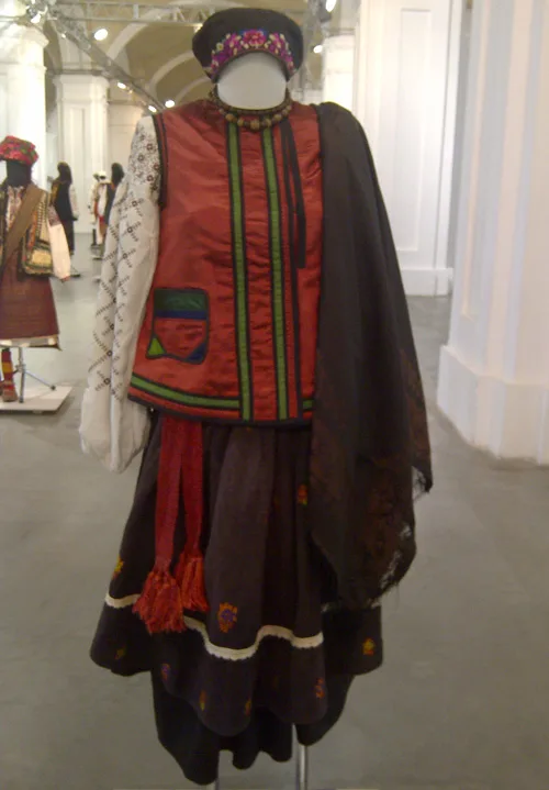 Traditional Ukrainian female attire of 19th - early 20th century