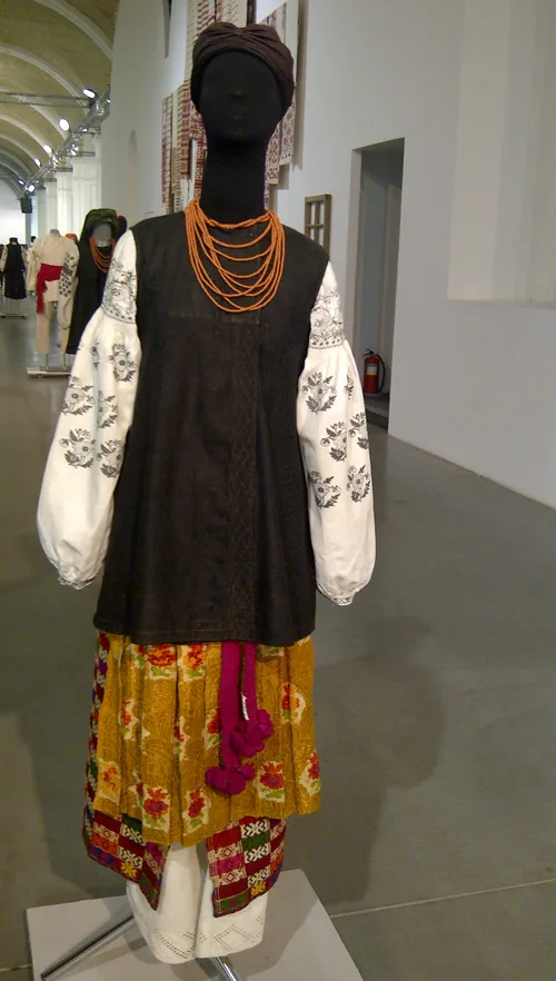 Traditional Ukrainian female costume 19th - early 20th century