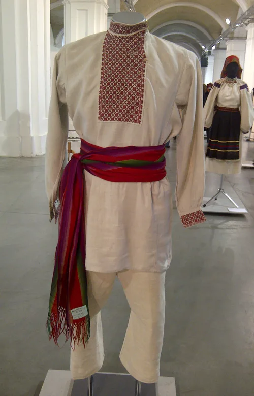 traditional male clothing from central Ukraine 19th - early 20th century