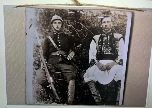 Old photos of Ukrainian national costumes
