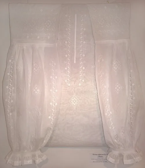 Samples of traditional Reshetylivka embroidery from central Ukraine