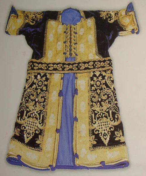 Tunisian vintage female clothing (photos)