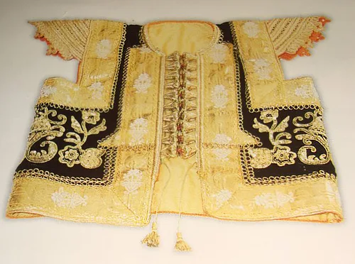 Traditional Tunisian vest farmla with gold embroidery