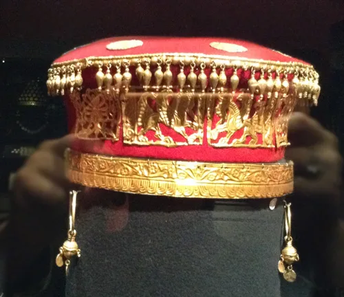 Scythian headdress2