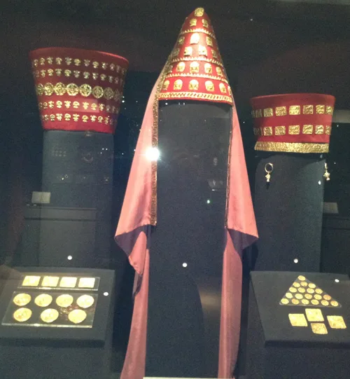 Scythian headdress3